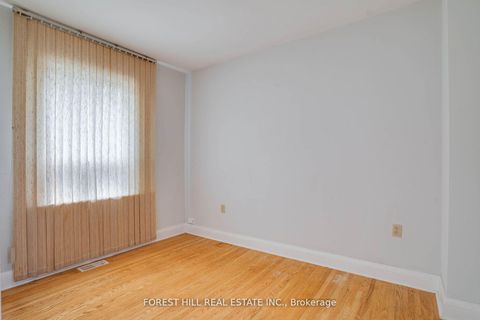 Photo 14 at 160 Pleasant Avenue, Newtonbrook West, Toronto