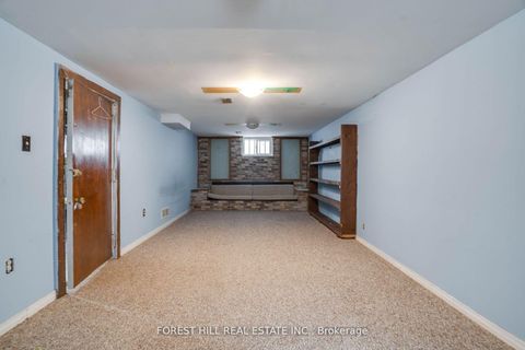 Photo 24 at 160 Pleasant Avenue, Newtonbrook West, Toronto