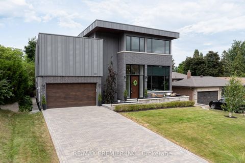 Photo 0 at 32 Sevilla Boulevard, Kleinburg, Vaughan