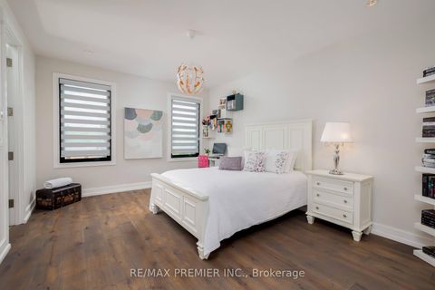 Photo 27 at 32 Sevilla Boulevard, Kleinburg, Vaughan