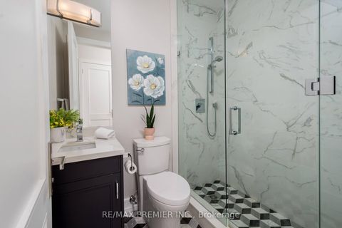 Photo 32 at 32 Sevilla Boulevard, Kleinburg, Vaughan