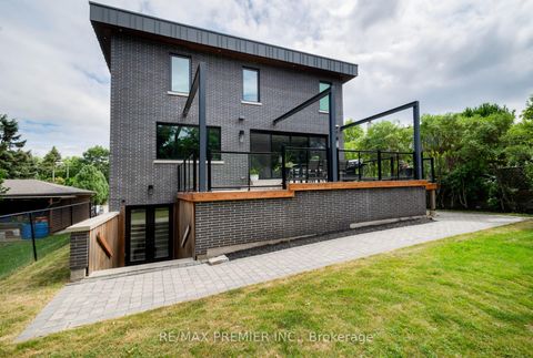 Photo 40 at 32 Sevilla Boulevard, Kleinburg, Vaughan