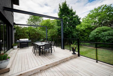 Photo 44 at 32 Sevilla Boulevard, Kleinburg, Vaughan