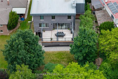 Photo 48 at 32 Sevilla Boulevard, Kleinburg, Vaughan