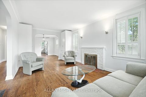 Photo 2 at 21 Kelso Avenue, Nortown, Toronto