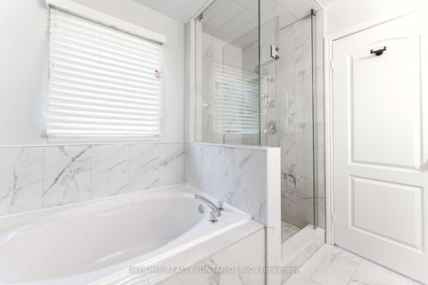 Photo 11 at 38 Desert View Crescent, Westbrook, Richmond Hill