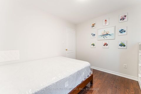 Photo 12 at 38 Desert View Crescent, Westbrook, Richmond Hill