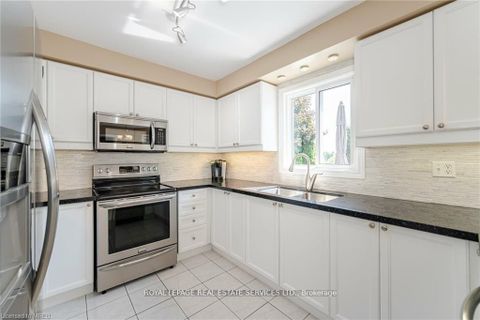 Photo 14 at 125 Ferndale Drive S, Ardagh, Barrie Photo 14 at 125 Ferndale Drive S, Ardagh, Barrie