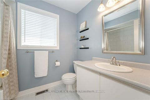 Photo 31 at 125 Ferndale Drive S, Ardagh, Barrie Photo 31 at 125 Ferndale Drive S, Ardagh, Barrie