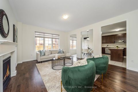 Photo 7 at 67 Ten Pines Road, Kleinburg, Vaughan