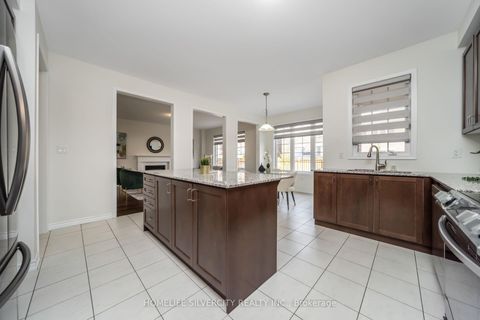Photo 14 at 67 Ten Pines Road, Kleinburg, Vaughan