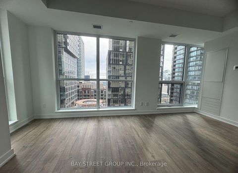 Photo 15 at 2302 - 327 King Street W, Waterfront Communities C1, Toronto