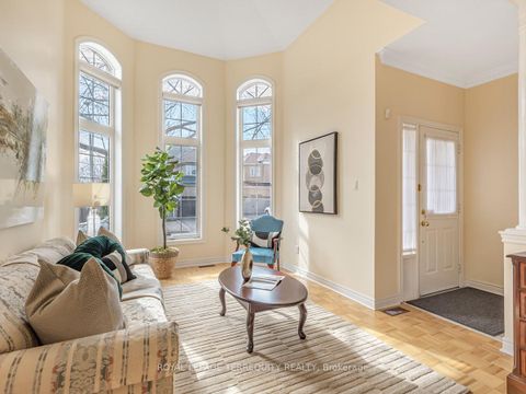 Photo 6 at 11 Avocet Drive, Vellore Village, Vaughan