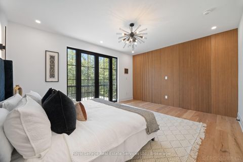 Photo 21 at 480 Scarsdale Crescent, WO West, Oakville