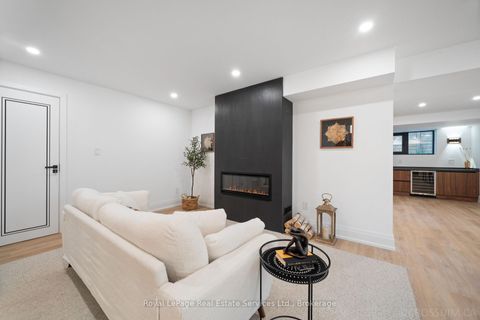 Photo 36 at 480 Scarsdale Crescent, WO West, Oakville