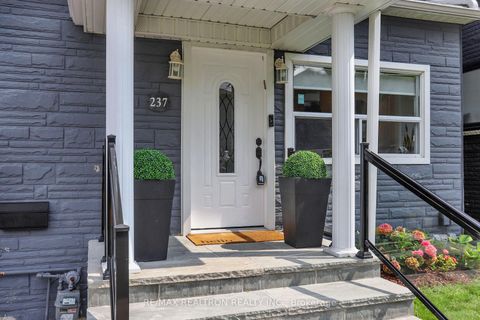Photo 2 at 237 Winnett Avenue, Cedarvale, Toronto