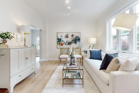 Photo 8 at 237 Winnett Avenue, Cedarvale, Toronto