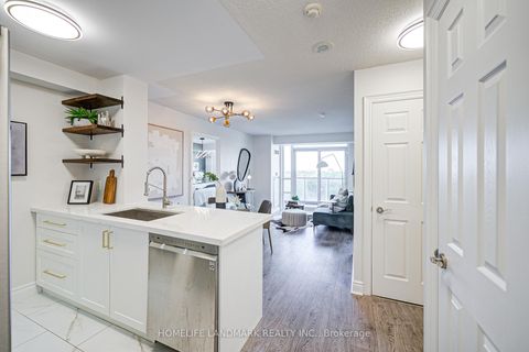 Photo 5 at 1011 - 15 Greenview Avenue, Newtonbrook West, Toronto