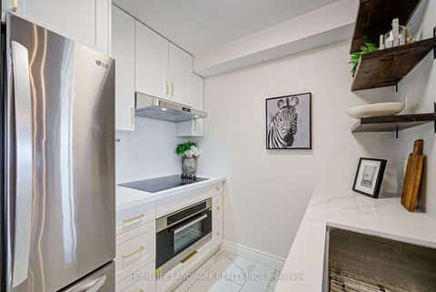 Photo 9 at 1011 - 15 Greenview Avenue, Newtonbrook West, Toronto