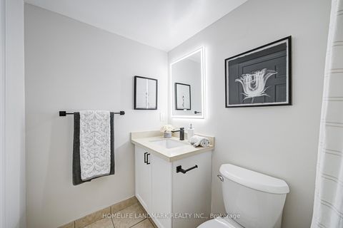 Photo 15 at 1011 - 15 Greenview Avenue, Newtonbrook West, Toronto