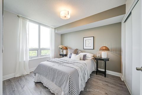 Photo 17 at 1011 - 15 Greenview Avenue, Newtonbrook West, Toronto