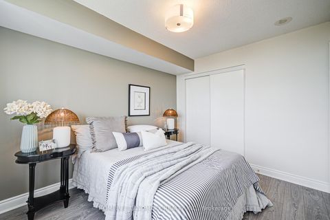 Photo 18 at 1011 - 15 Greenview Avenue, Newtonbrook West, Toronto