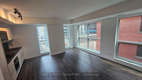 Photo 14 at 702 - 327 King Street W, Waterfront Communities C1, Toronto