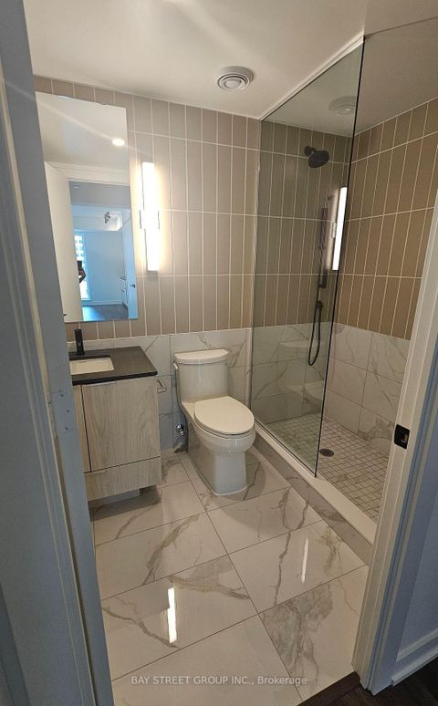 Photo 17 at 702 - 327 King Street W, Waterfront Communities C1, Toronto