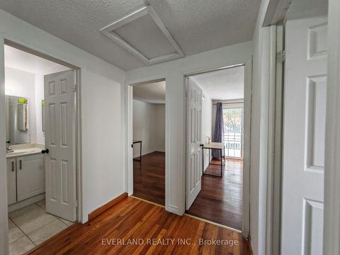 Photo 2 at 18 Camberley Court, Malvern, Toronto