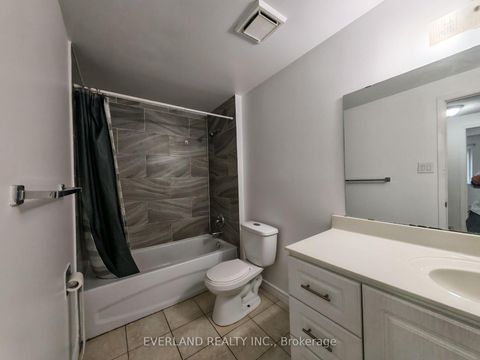 Photo 3 at 18 Camberley Court, Malvern, Toronto