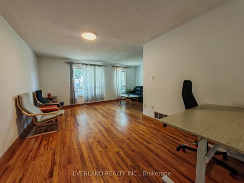Photo 9 at 18 Camberley Court, Malvern, Toronto