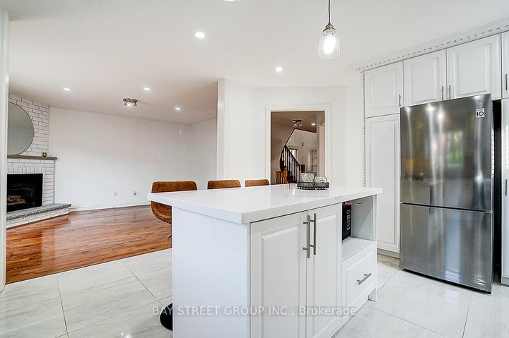 Photo 21 at 8 Muster Court, Buttonville, Markham