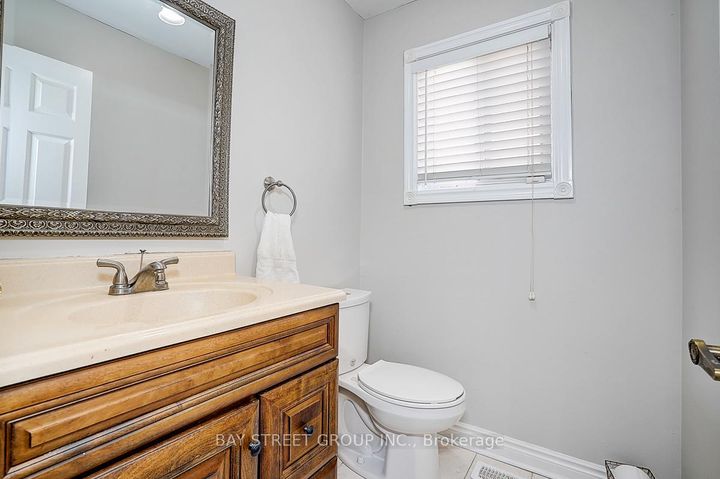 Photo 22 at 8 Muster Court, Buttonville, Markham