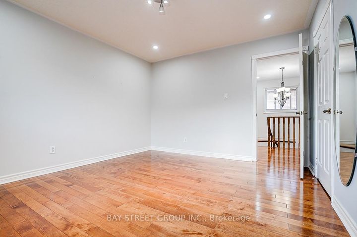 Photo 35 at 8 Muster Court, Buttonville, Markham