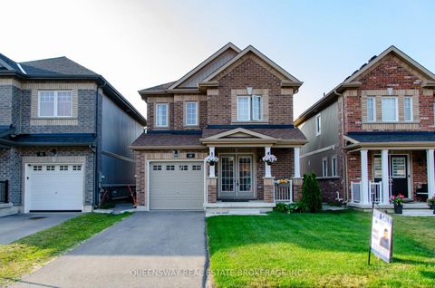 Photo 1 at 69 Alaskan Heights, Rural Barrie Southwest, Barrie