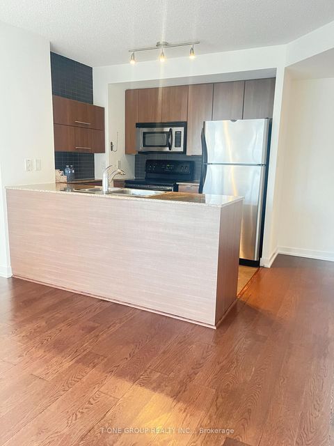 Photo 4 at 510 - 11 Brunel Court, Waterfront Communities C1, Toronto