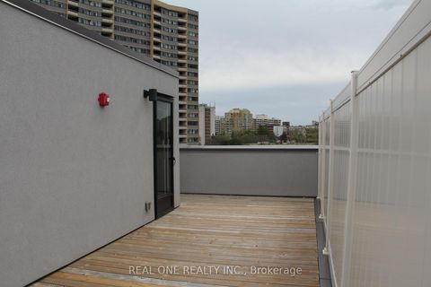 Photo 11 at 318 - 2100 Bridletowne Circle, L'Amoreaux, Toronto
