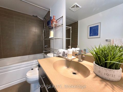 Photo 20 at 723 - 120 Dallimore Circle, Don Mills, Toronto