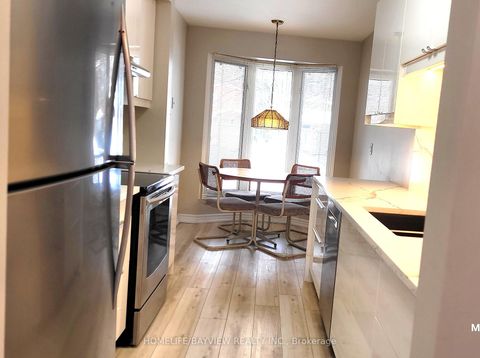 Photo 11 at 87 Moorehouse Drive, Milliken, Toronto
