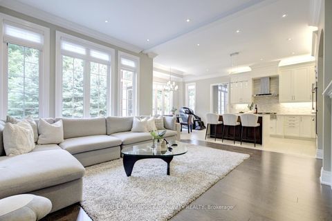 Photo 25 at 92 Heintzman Crescent, Patterson, Vaughan