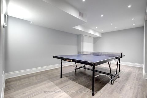 Photo 38 at 92 Heintzman Crescent, Patterson, Vaughan