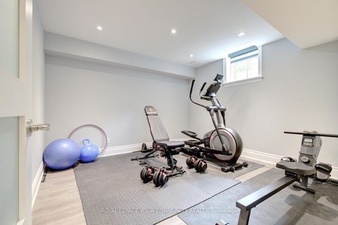 Photo 44 at 92 Heintzman Crescent, Patterson, Vaughan