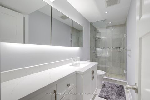 Photo 45 at 92 Heintzman Crescent, Patterson, Vaughan