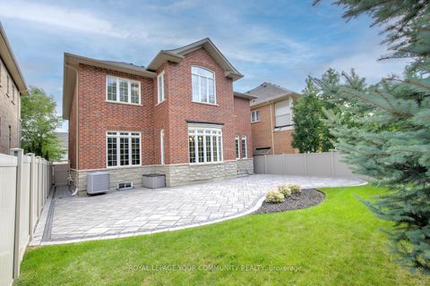 Photo 47 at 92 Heintzman Crescent, Patterson, Vaughan