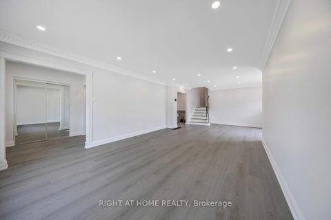 Photo 4 at 3 Glendower Circuit, L'Amoreaux, Toronto