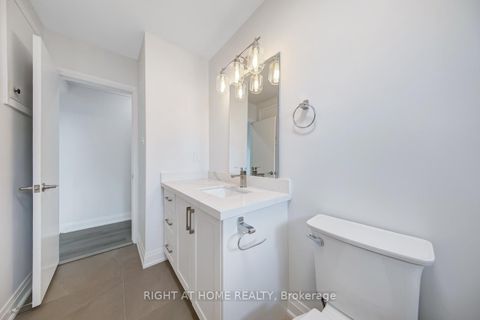 Photo 20 at 3 Glendower Circuit, L'Amoreaux, Toronto