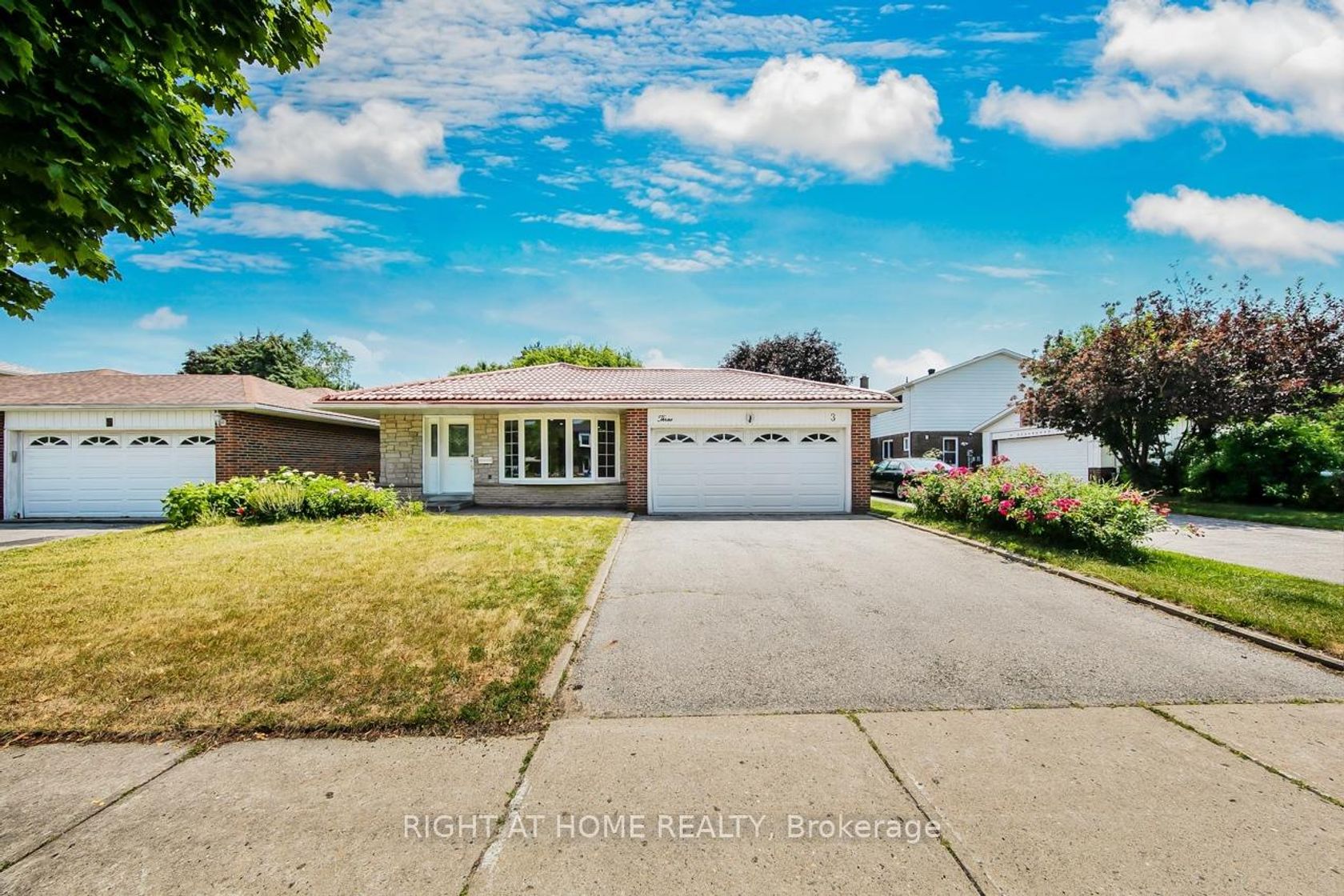 3 Glendower Circuit, L'Amoreaux, Toronto 