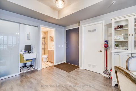 Photo 2 at 315 - 3237 Bayview Avenue N, Bayview Village, Toronto