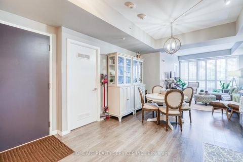 Photo 3 at 315 - 3237 Bayview Avenue N, Bayview Village, Toronto