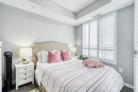 Photo 11 at 315 - 3237 Bayview Avenue N, Bayview Village, Toronto